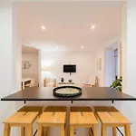 Large Duplex Penthouse 3 Bath 14 Guests شقة *