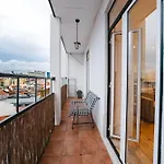 Large Duplex Penthouse 3 Bath 14 Guests شقة
