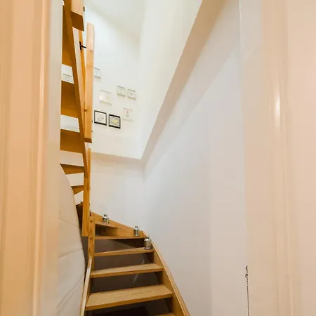 Large Penthouse 3 Bath, Sleeps 14 Wac شقة Lisboa