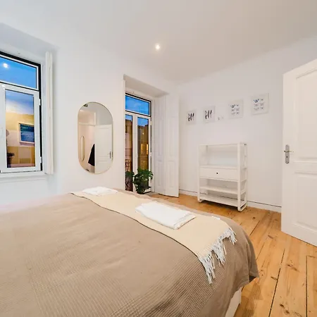Large Penthouse 3 Bath, Sleeps 14 Wac *
