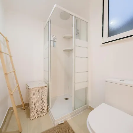 Large Penthouse 3 Bath, Sleeps 14 Wac شقة *