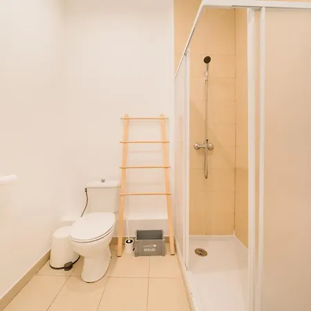 Large Luxury Penthouse 3 Bath 14 Guest Apartment