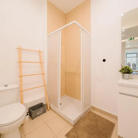 Large Luxury Penthouse 3 Bath 14 Guest