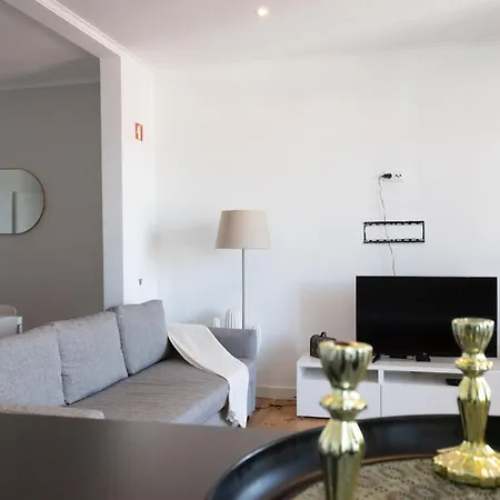 Large Penthouse 3 Bath, Sleeps 14 Wac *