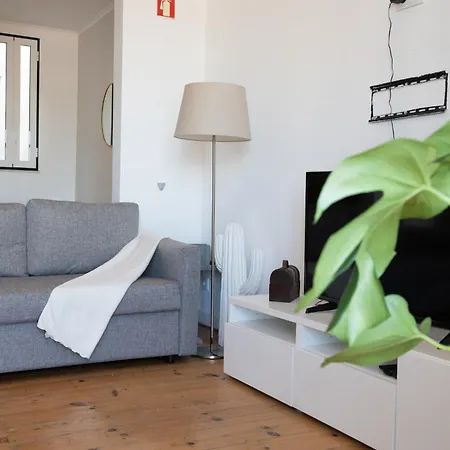 Large Penthouse 3 Bath, Sleeps 14 Wac Lisboa