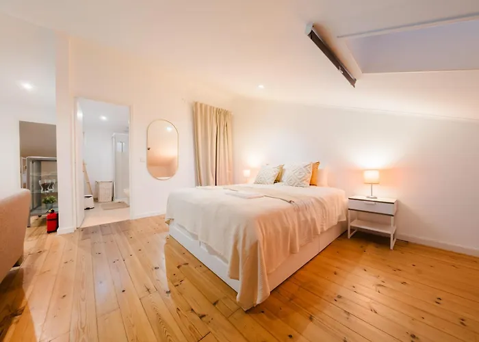 Downtown Penthouse Duplex 3 Bath 14 Guests Апартаменты *