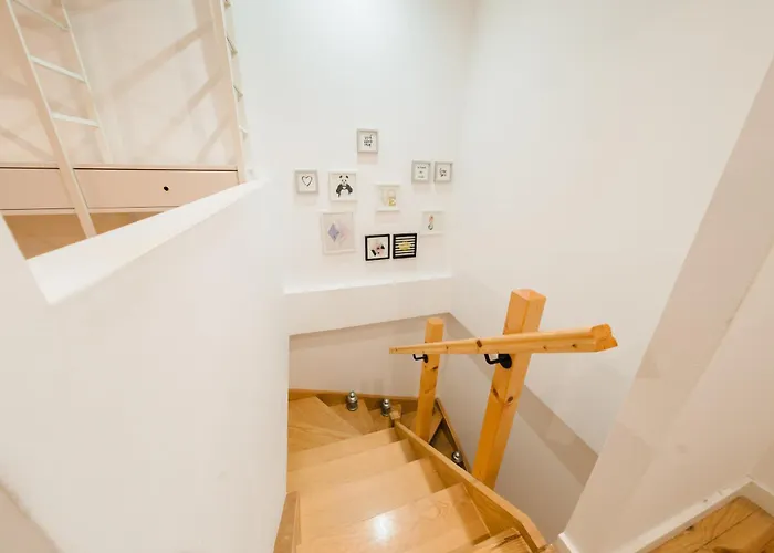 Апартаменты Downtown Penthouse Duplex 3 Bath 14 Guests