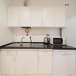 Large Duplex Penthouse 3 Bath 14 Guests Lissabon