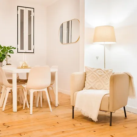 Downtown Penthouse Duplex 3 Bath 14 Guests Διαμέρισμα *