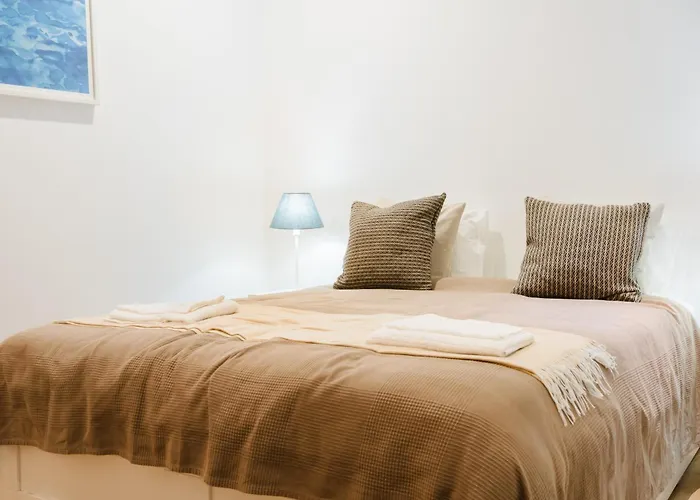 Downtown Penthouse Duplex 3 Bath 14 Guests Διαμέρισμα Lisboa